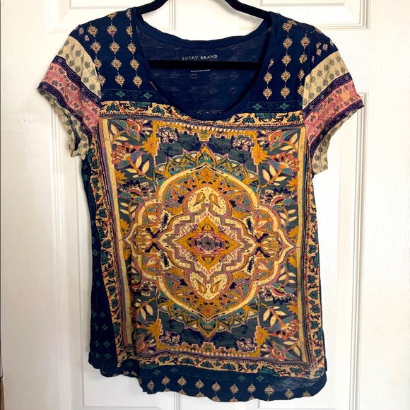 M lucky brand women top in excellent condition - Picture 1 of 3